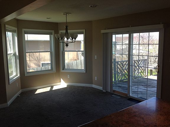 3rd image of 5500 N Autumn Dr