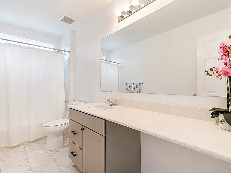 51172 Quaker Ln — Photo 27