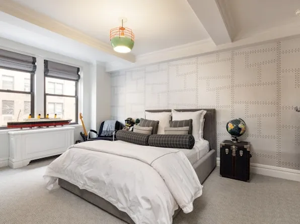 220 East 73rd Street image 9 of 11