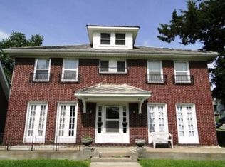 1100 S 35th Ave, Omaha, NE 68105