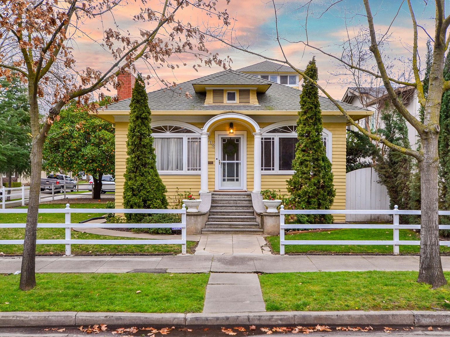 402 W Locust St, Lodi, CA 95240 Zillow