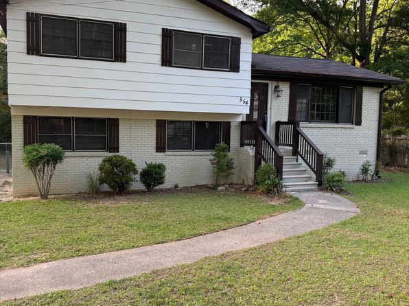 554 Windsor Dr, Forest Park, GA 30297