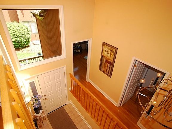 3rd image of 12 McGuirk Ln