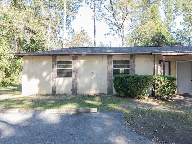 3741 Maria Cir — Photo 2