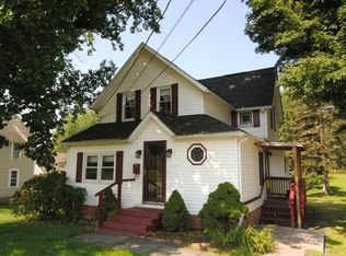 328 Cliff St, Honesdale, PA 18431