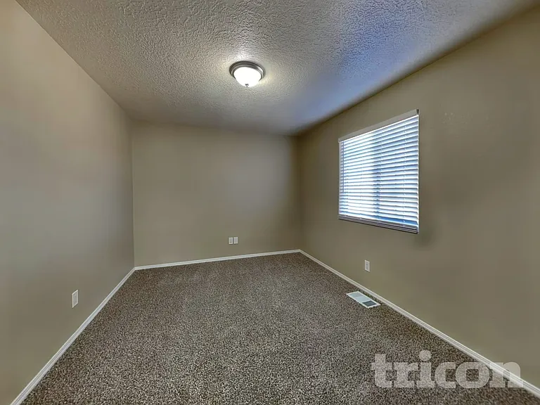 6407 Black Hawk Dr NE — Photo 8