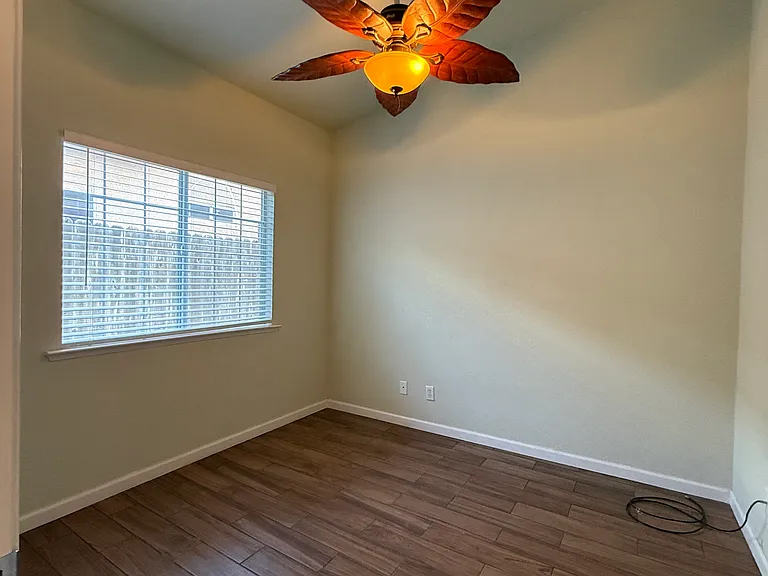 314 N Cypress Ave — Photo 19