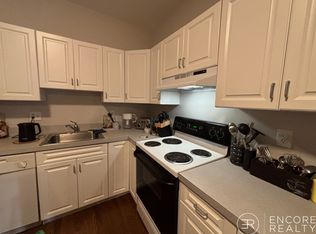 15 Stearns Rd #U4, Brookline, MA 02446