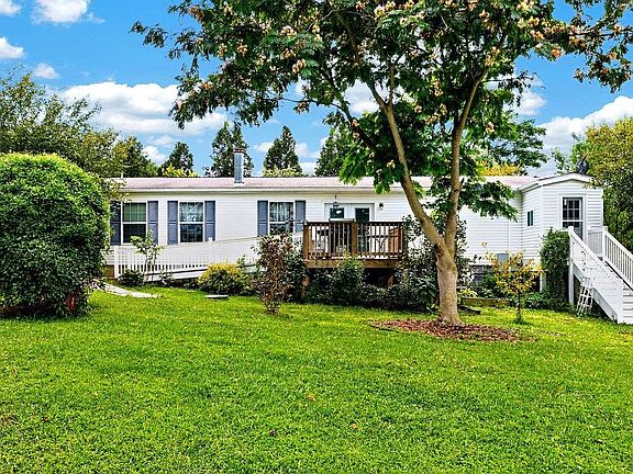 4th image of 52 Cloverdale Ln