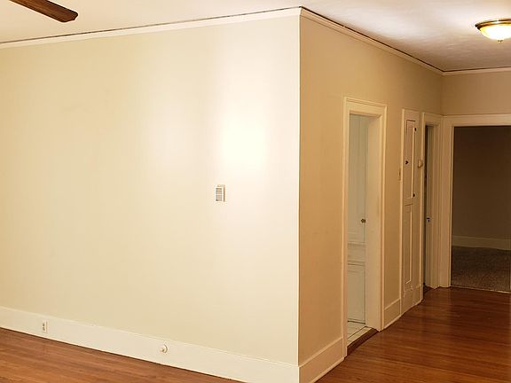 3rd image of 2752 E 1st St APT 4