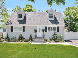 4 Dianne Ave, Centereach, NY 11720