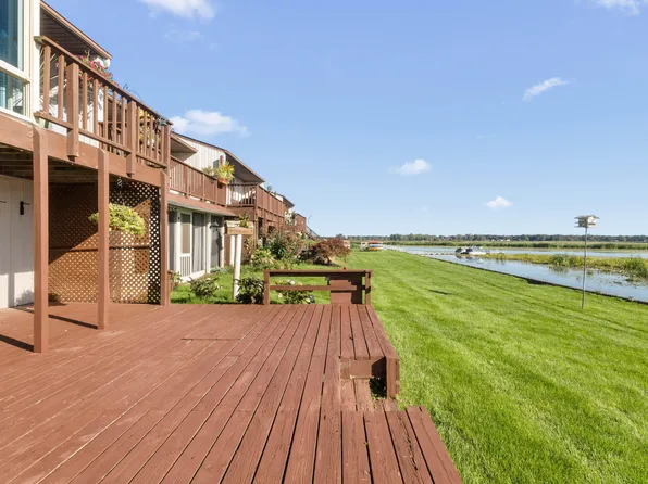 555 Gidley Cir #F, Grand Haven, MI 49417