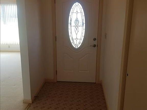 4th image of 9618 S Green Way Dr