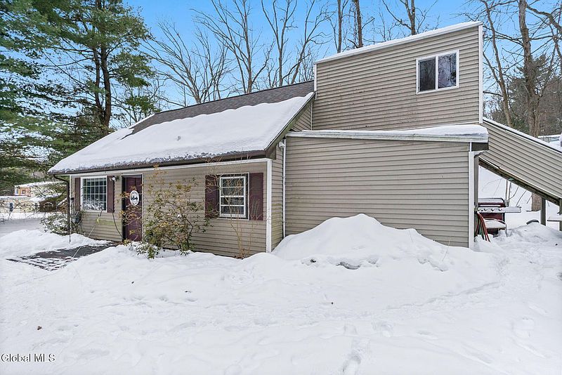 2nd image of 147 Beach Road