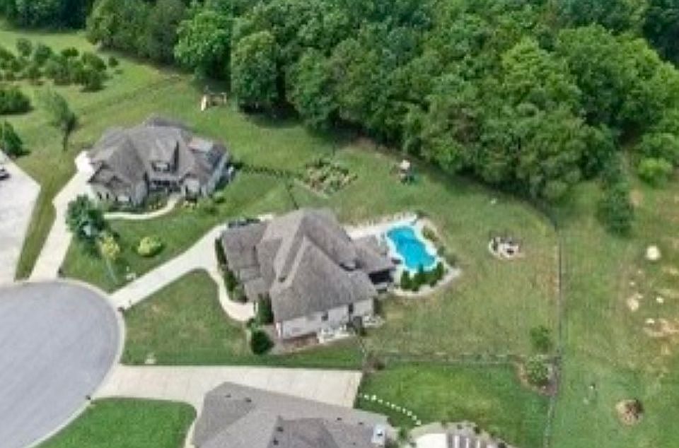 1st image of 605 Andy Peach Dr
