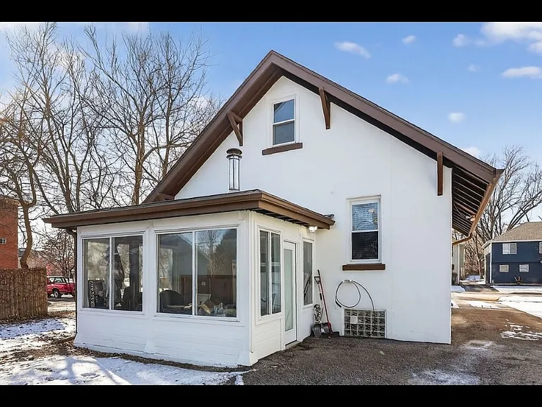 24 S Huffman St — Photo 10