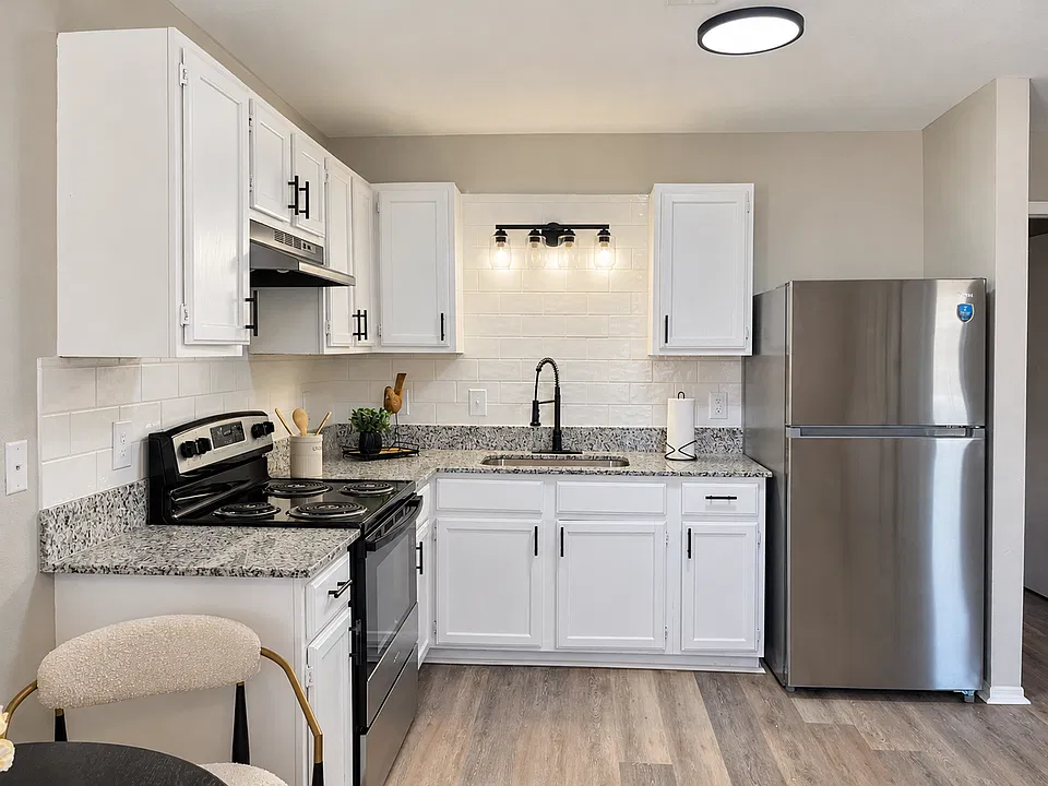 Springdale Square Apartments