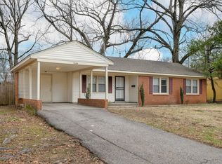 1584 S Perkins Rd, Memphis, TN 38117