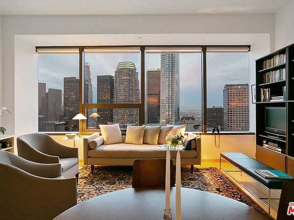 2nd image of 1100 Wilshire Blvd APT 2910