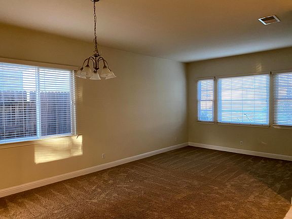 5th image of 725 Coibion Ct