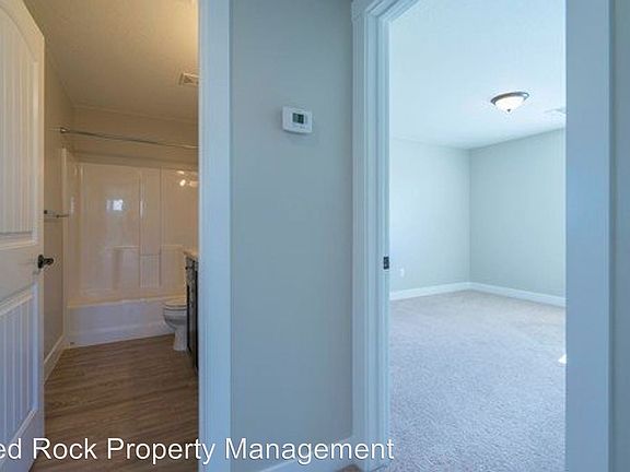 5th image of 420 N Sage Crest Dr