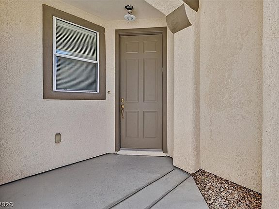 2nd image of 4766 Regalo Bello St