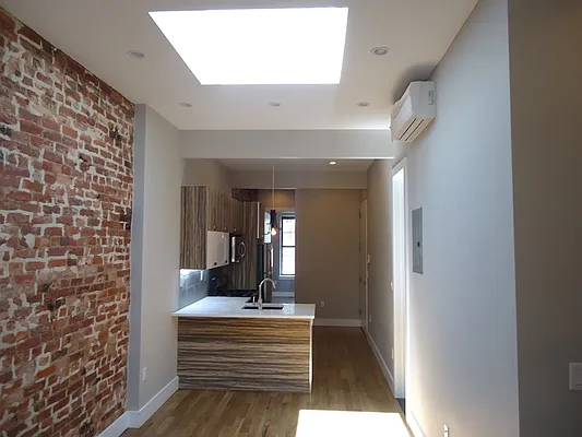 Rented by Next Door Realty NYC | media 21