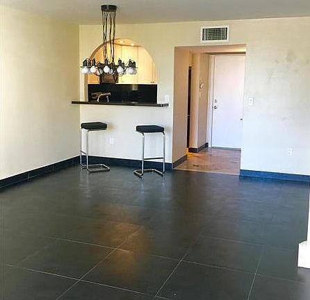 4th image of 1401 Euclid Ave APT 304