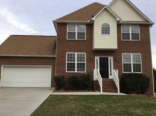 1832 Silver Cloud Ln, Knoxville, TN 37909