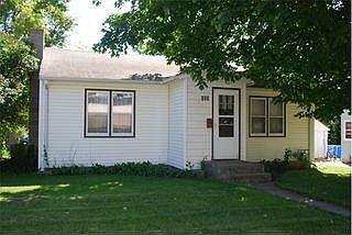 1st image of 520 N Dewey St