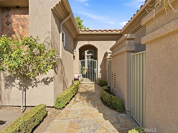 5th image of 5640 Queen Palms Dr