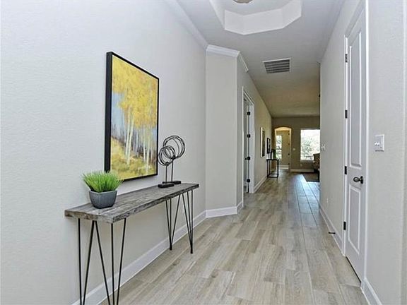 3rd image of 305 Belford St