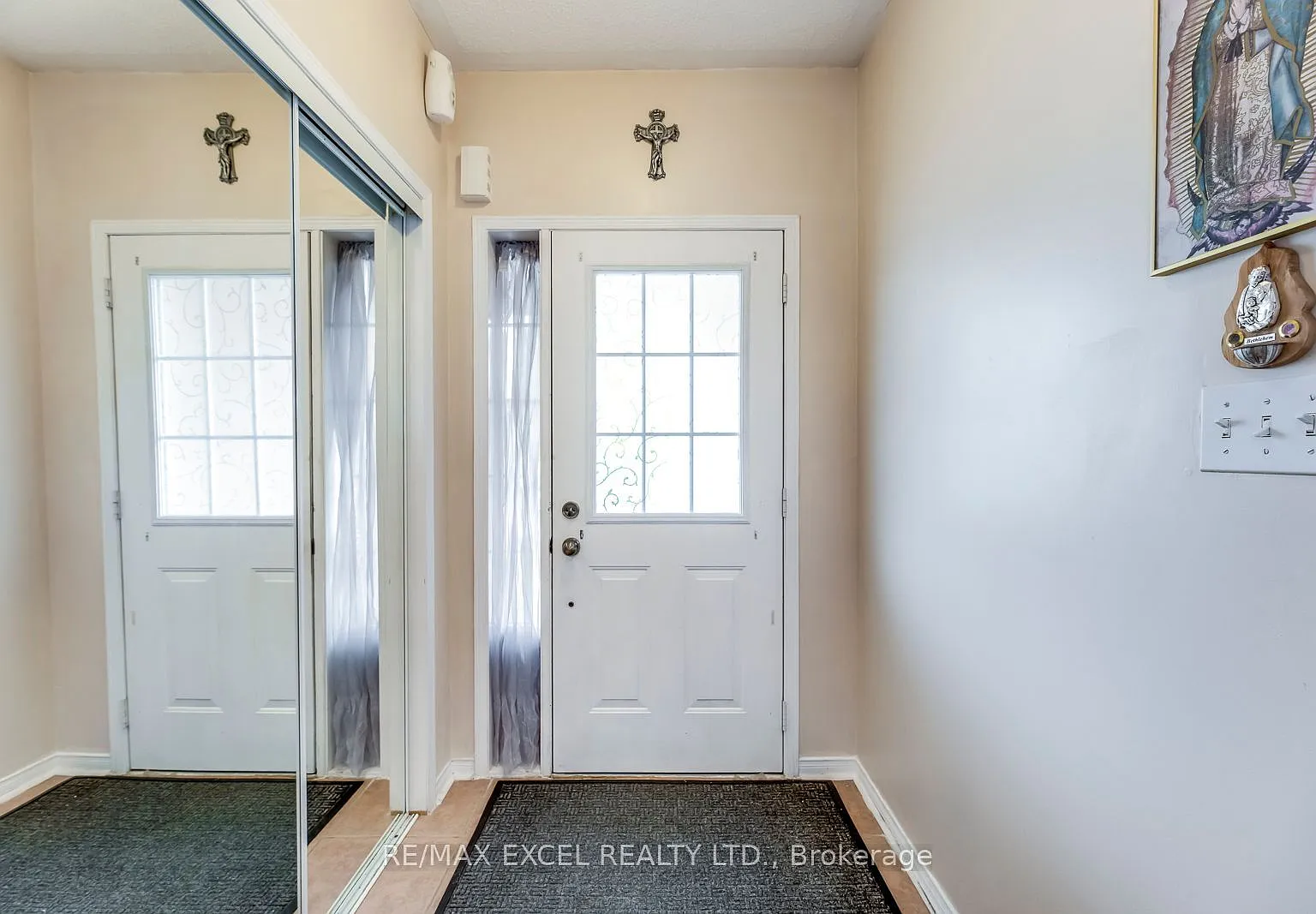 4 bed, $3,650 — Photo 3