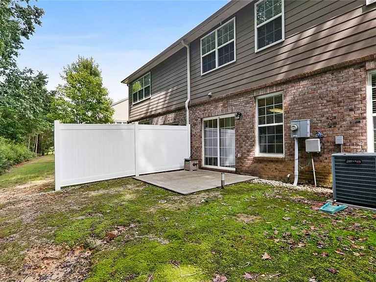 3242 Brockenhurst Dr — Photo 25