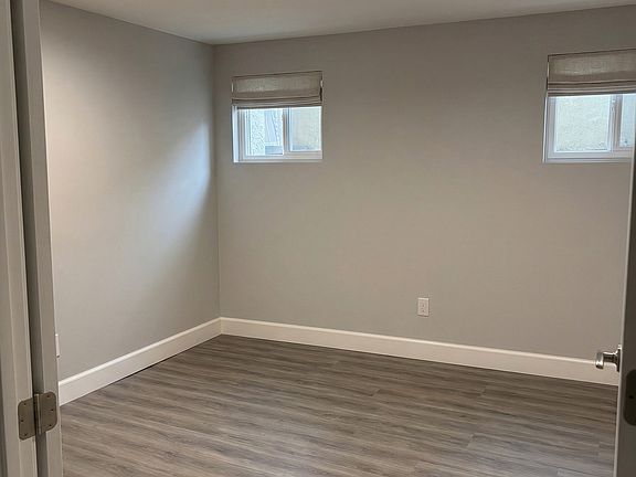 3rd image of 1468 E Chevy Chase Dr #1468A