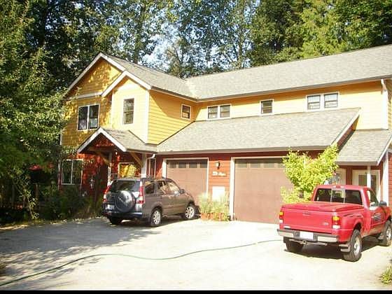 1st image of 33 1/2 Algona Dr