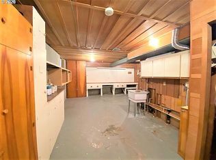 18010 S Edgewood St, Oregon City, OR 97045