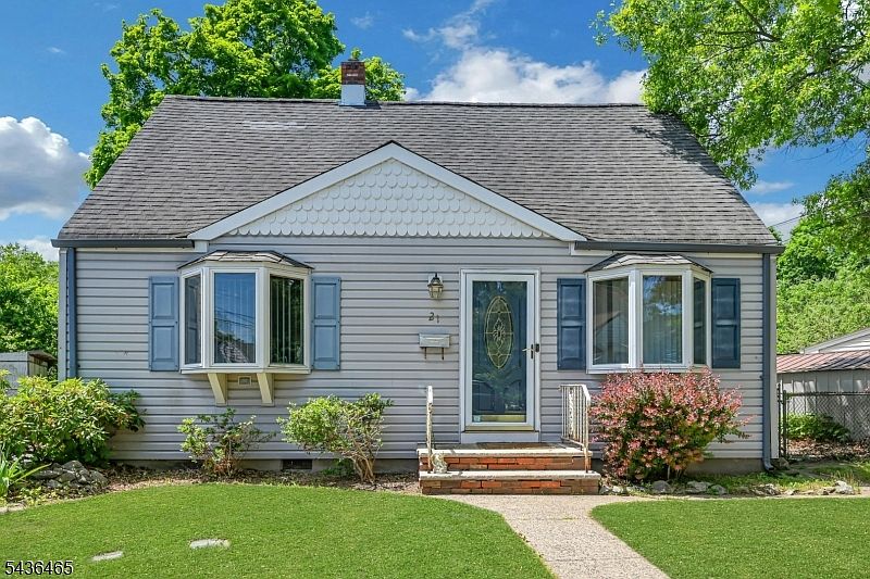 1st image of 21 Butler Pl