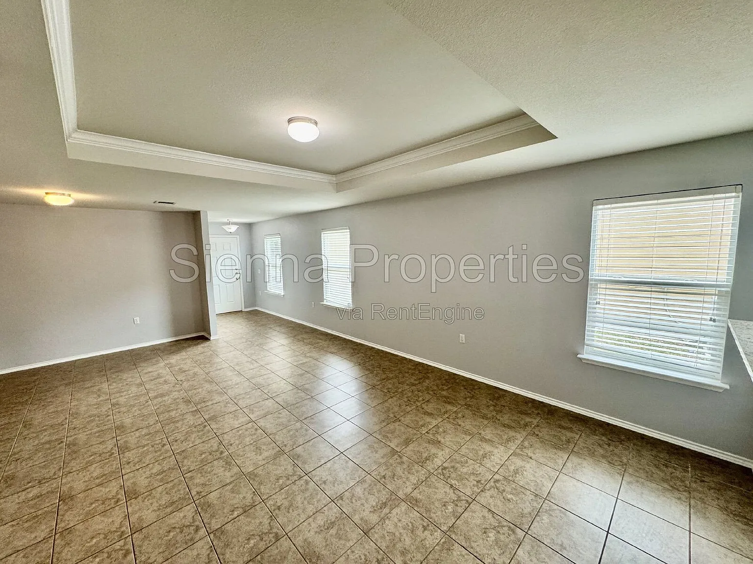 3 bed, 2.0 bath, 1516 sqft, $1,950 — Photo 4
