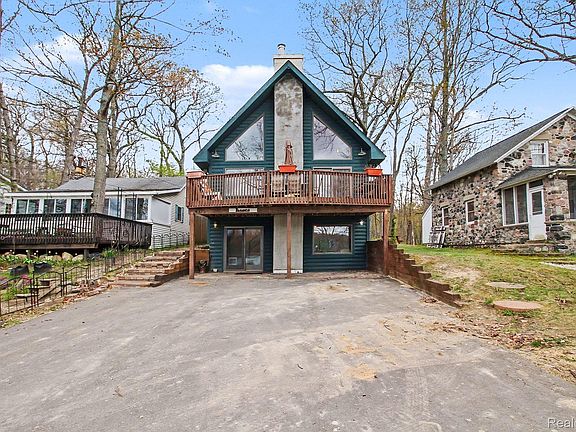2nd image of 4375 Skinner Lake Rd