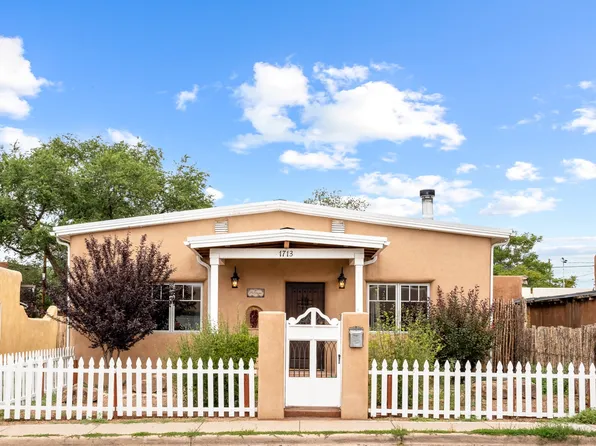 1713 Paseo De Peralta, Santa Fe, NM 87501