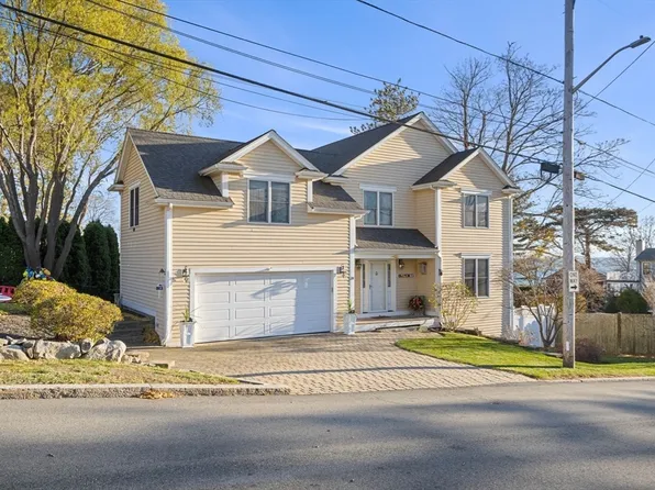 29 Ocean St, Nahant, MA 01908