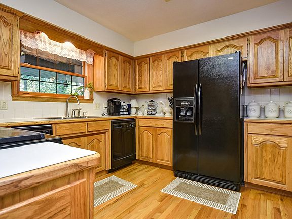 Lots of Cabinets