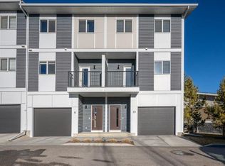 10 Walden Ln SE, Calgary, AB T2X2A7