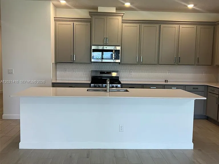 1933 E Wandering Willow Way — Photo 6