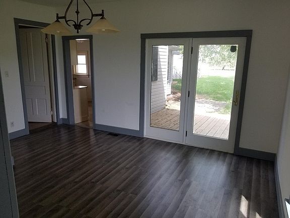 4th image of 6294 S Dublin Pike