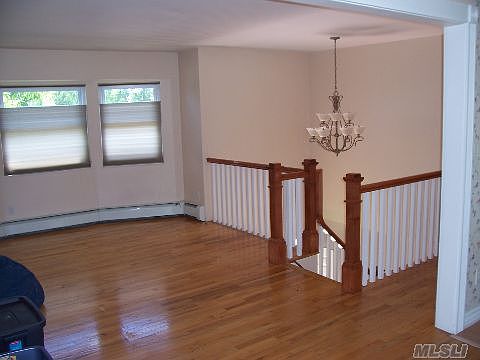 3rd image of 19 Fairlawn Ct