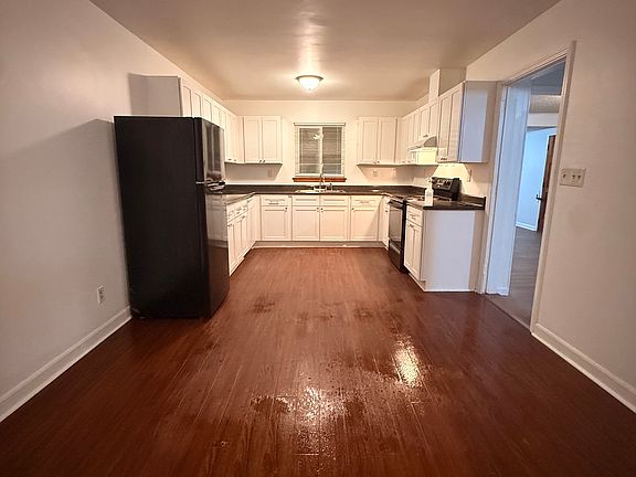 2nd image of 1714 Irma St