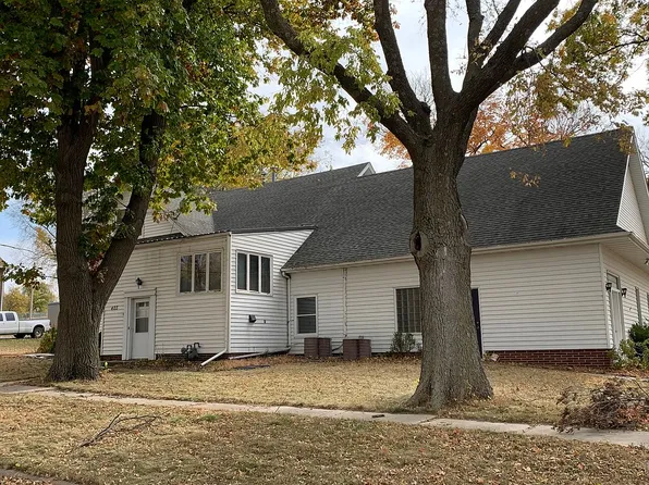 403 4th St, Sioux Rapids, IA 50585