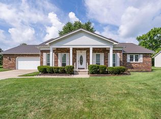 1101 Countryside Dr, Washington Court House, OH 43160